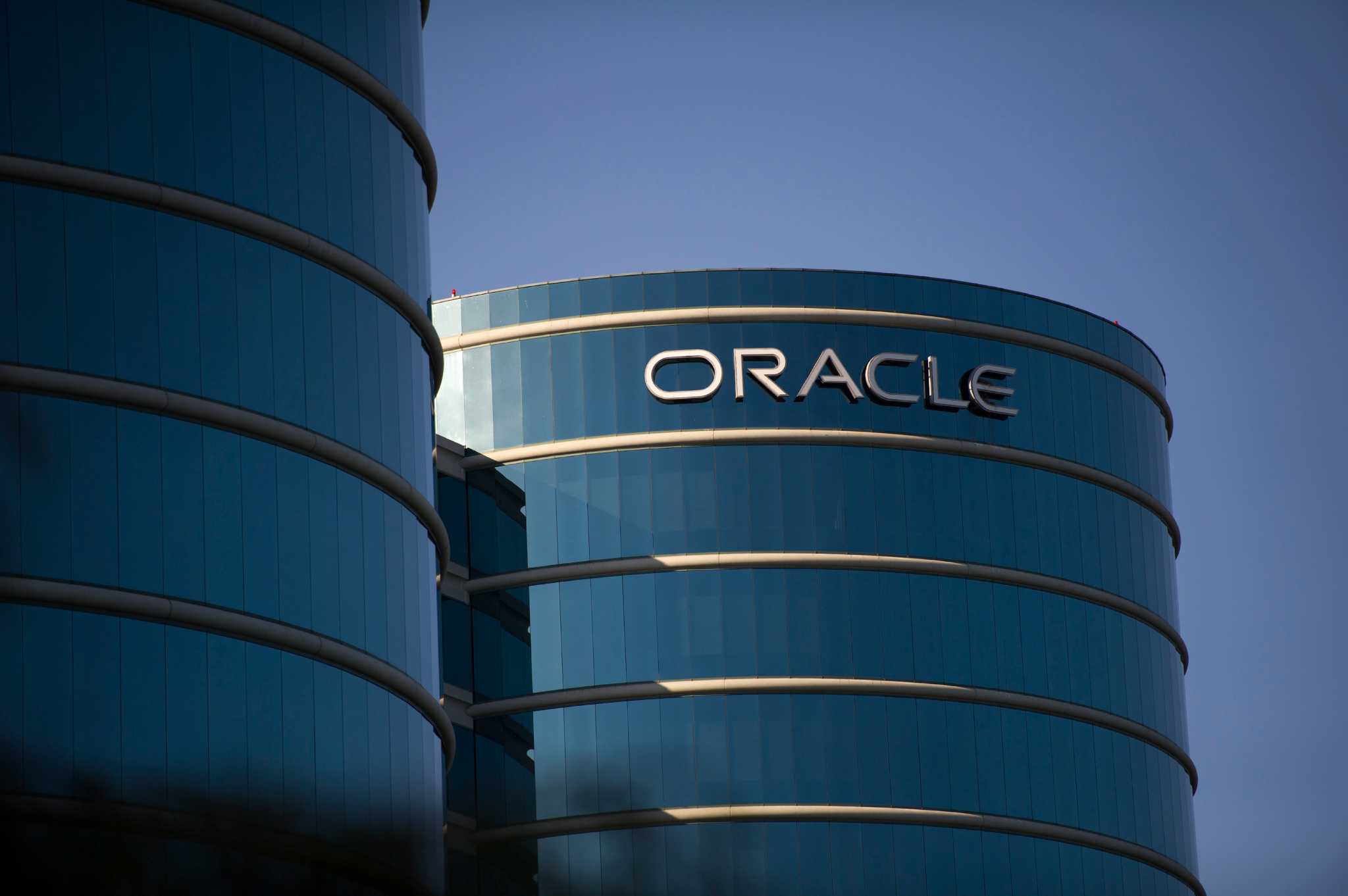 Award to VBT from Oracle